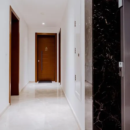 Coastal Park Apartment *
